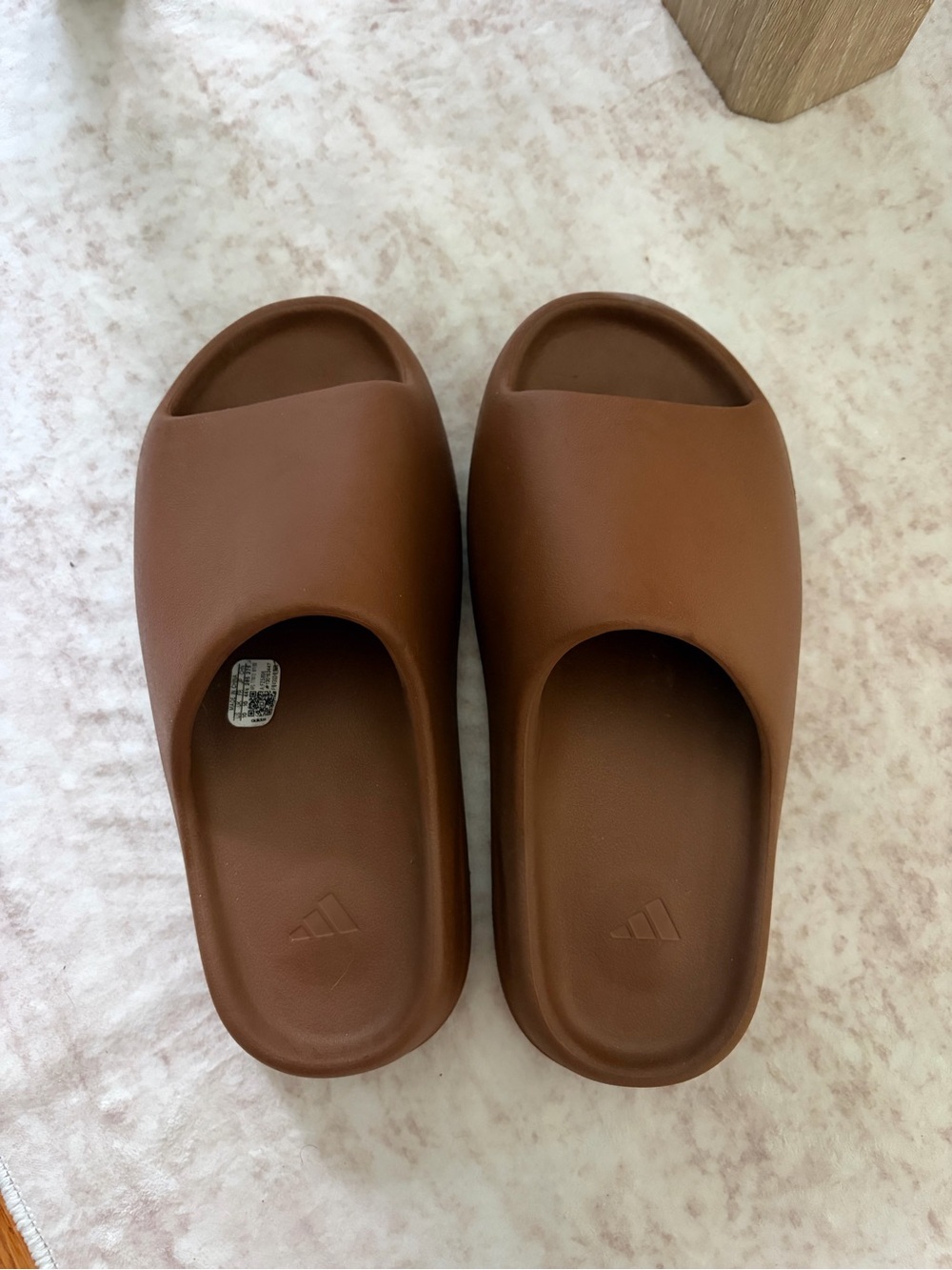 Adidas Men’s Yeezy Slide Sandals